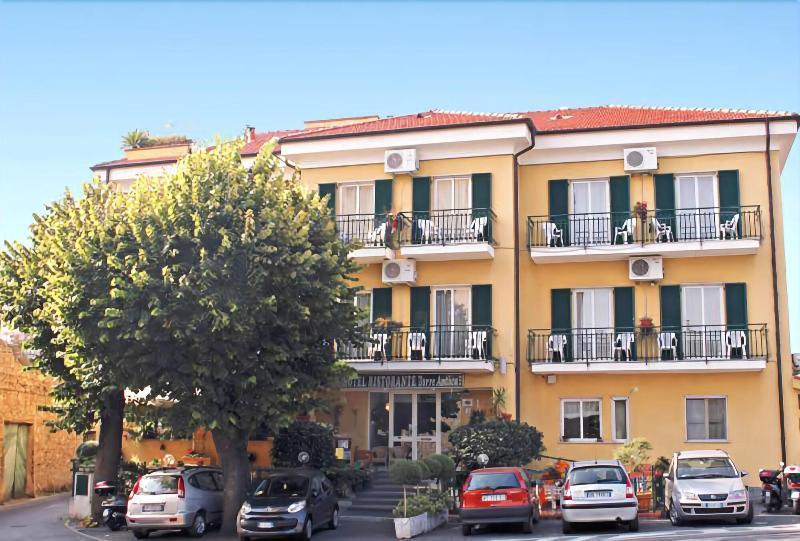 Hotel Torre Antica Loano Zewnętrze zdjęcie