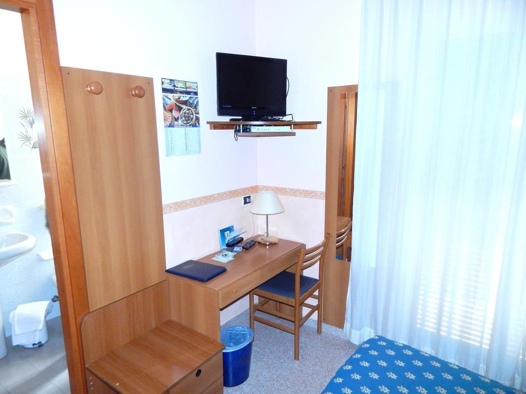 Hotel Torre Antica Loano Zewnętrze zdjęcie