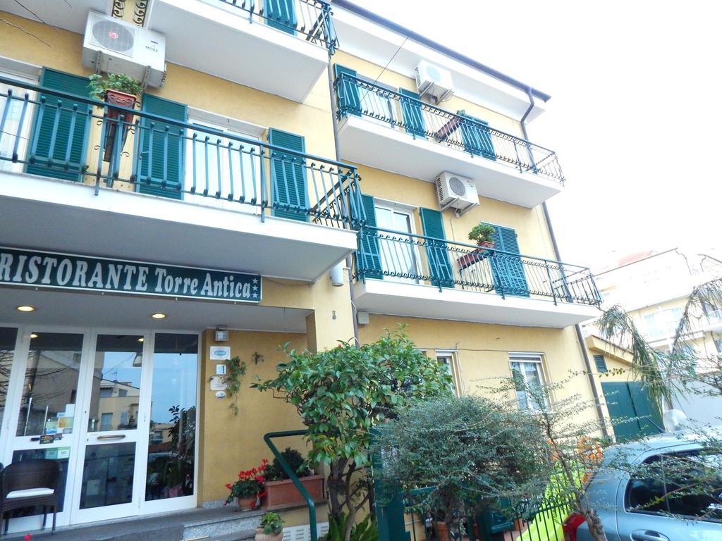 Hotel Torre Antica Loano Zewnętrze zdjęcie