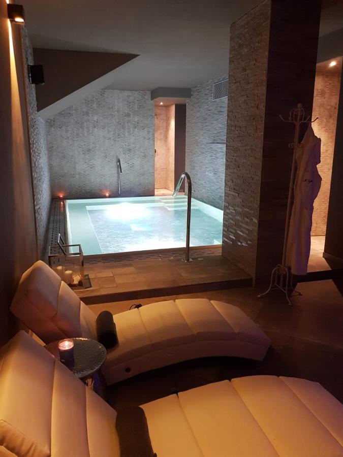 Hotel Torre Antica Loano Zewnętrze zdjęcie